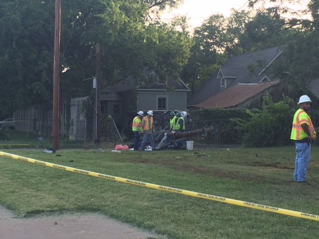 Rollover Accident Causes Power Outages In East Austin | Kvue.com