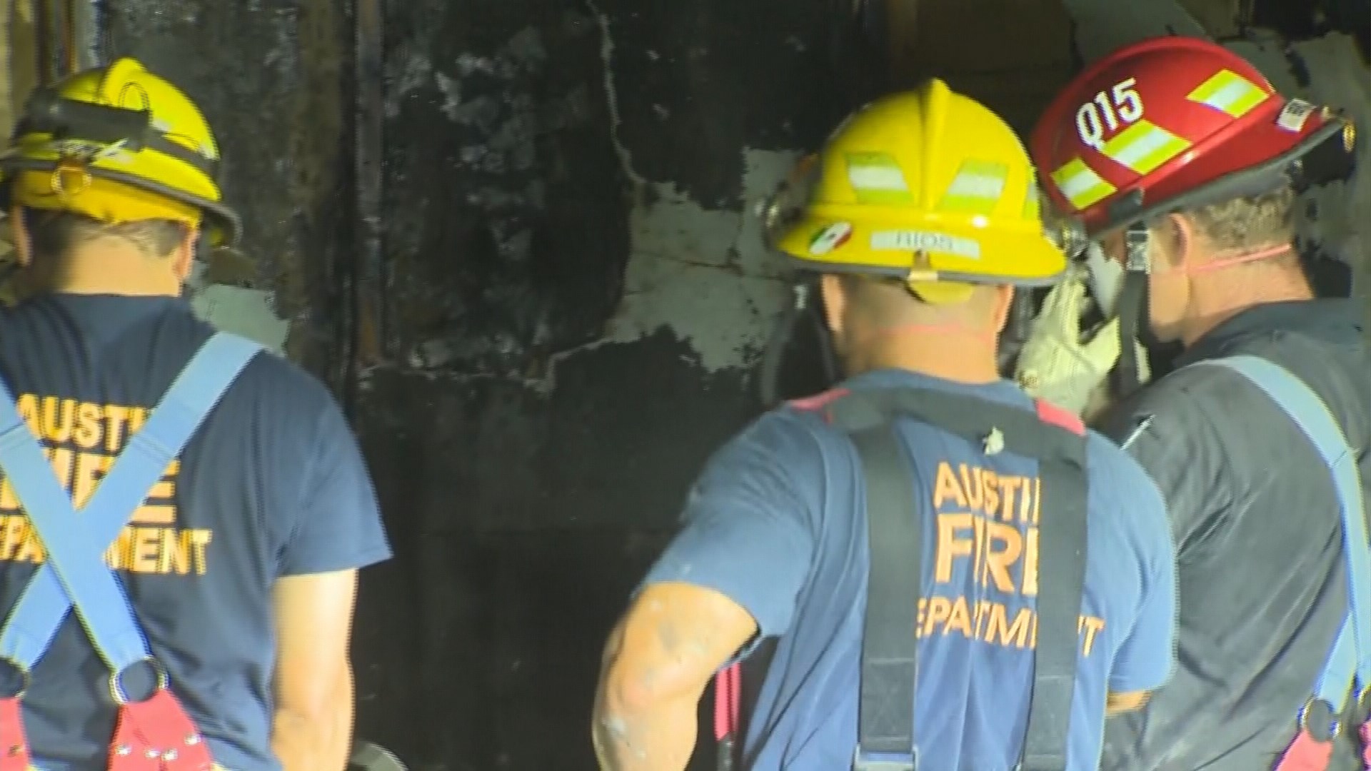 One dead after house fire erupts in Central East Austin | kvue.com