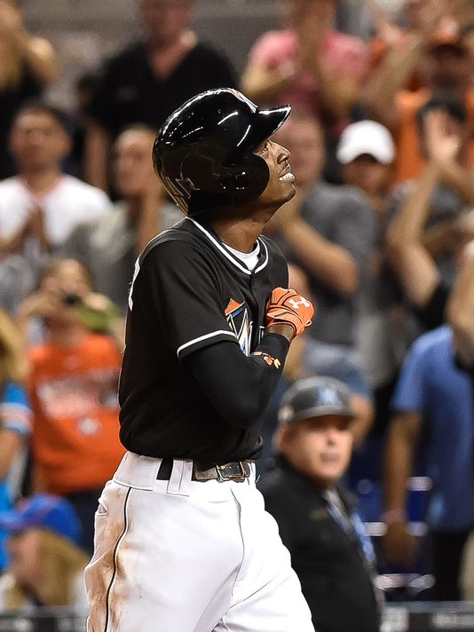 Jose Fernandez hits, still watching first home run 