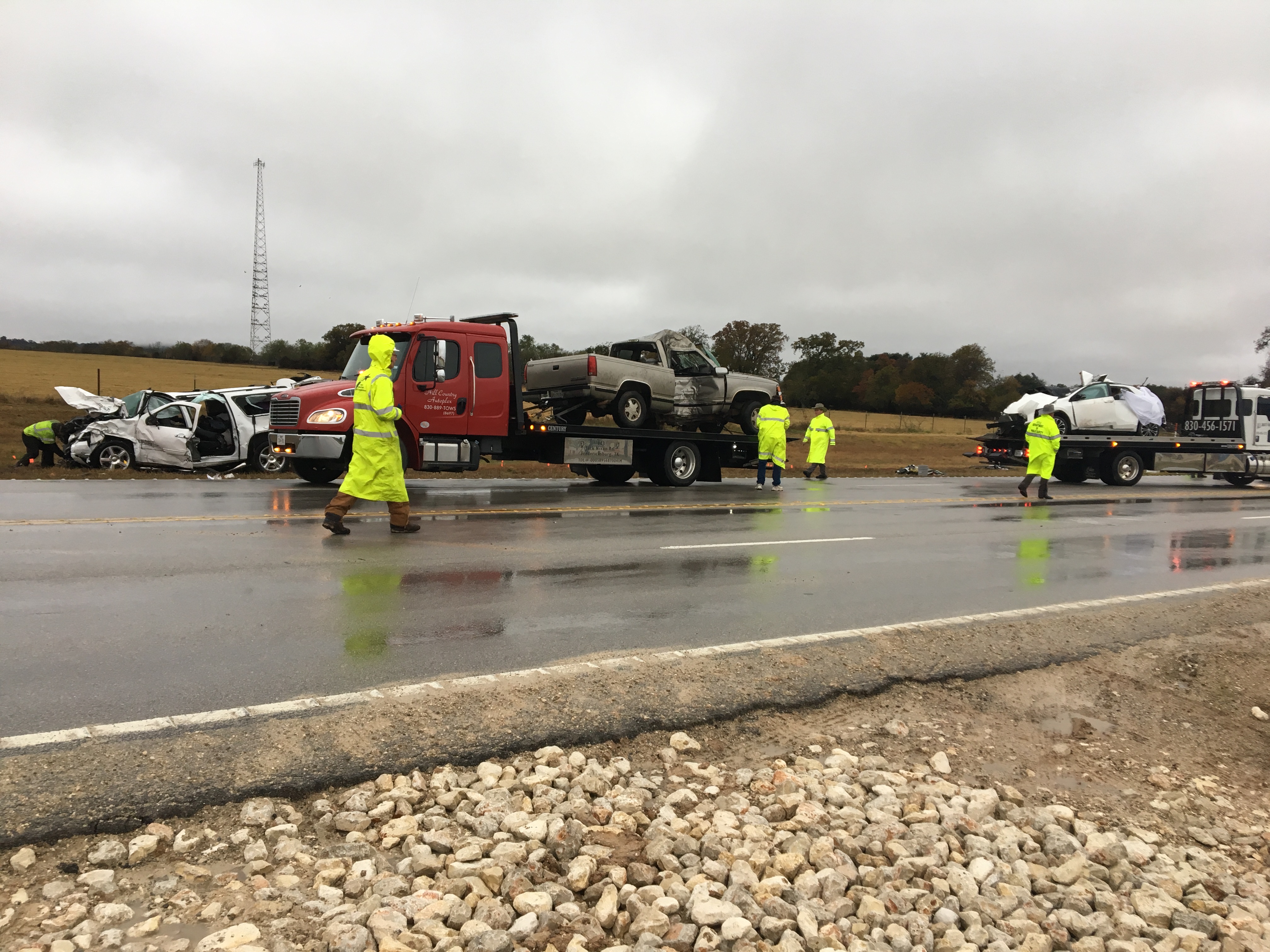 4 dead, including two teens, in crash near Fredericksburg