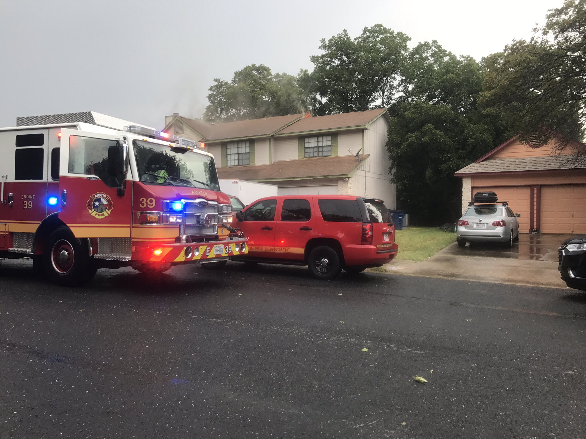 Lightning strikes to blame for two attic fires in northwest Austin ...