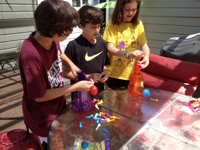 Does it Work? ZORBZ water balloons | kvue.com