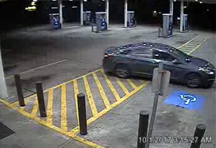 Masked robber with hammer, lit roman candle sought by police | kvue.com